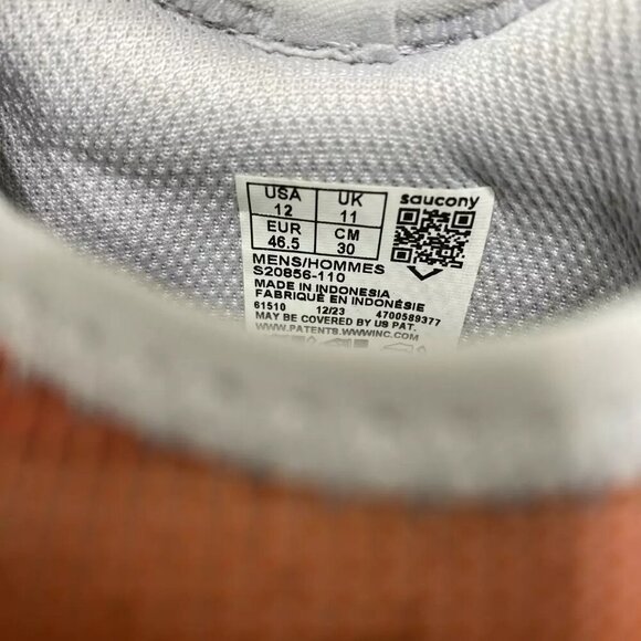 NEW SAUCONY Mens Endorphin Rift Sneakers Size 12 Fog/Pepper - Picture 5 of 6